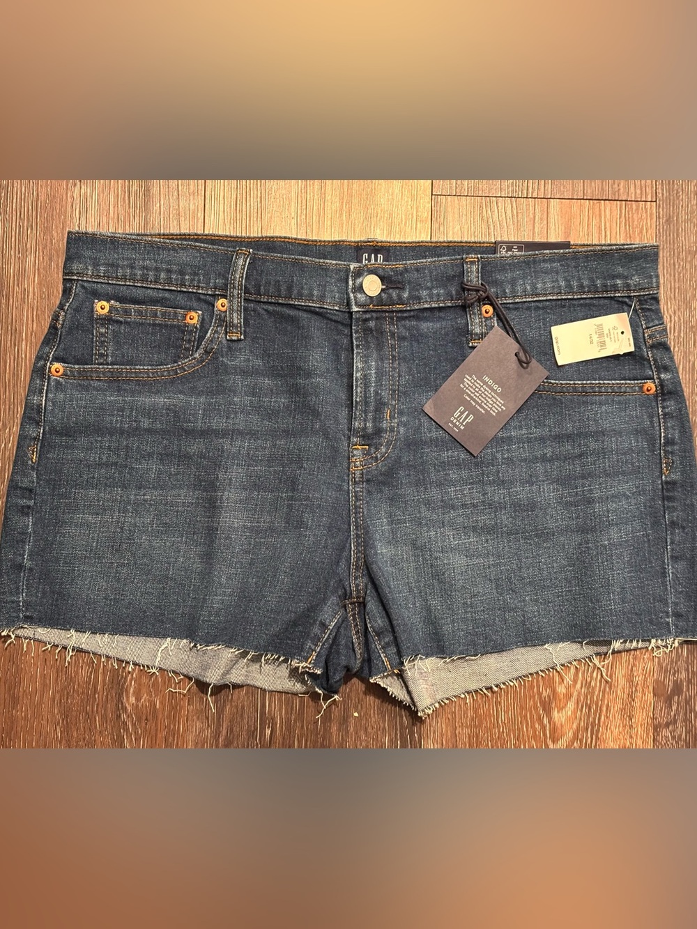 🌸 NWT GAP Women's Indigo Raw-Hem Denim Shorts Size 14